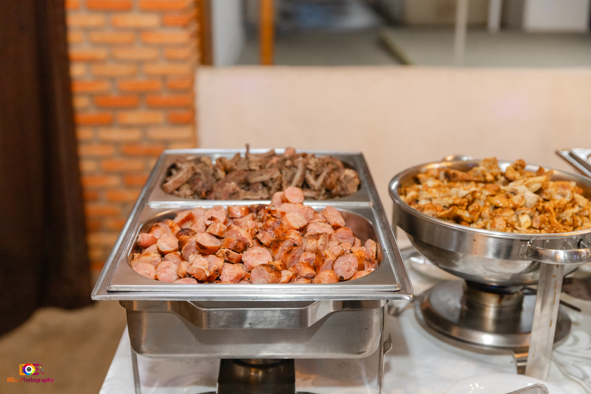 Casal em cerimônia de casamento na Chácara Espaço Real Buffet